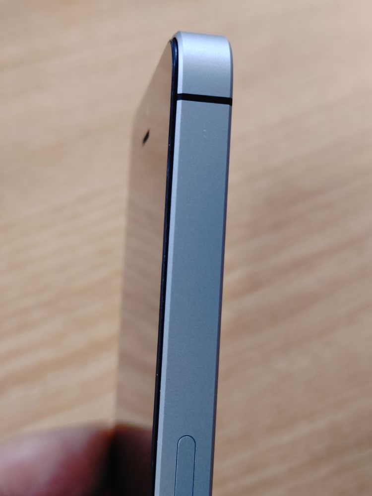 아이폰SE1 스페이스그레이 256기가 이미지