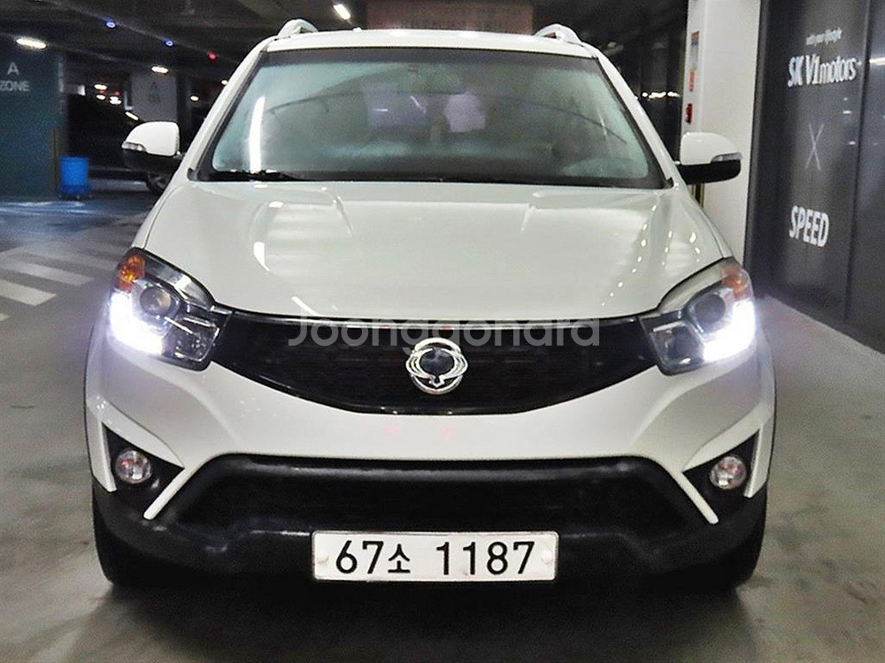 @14년식 뉴 코란도C 2.0 AWD 어드벤처 에디션--1