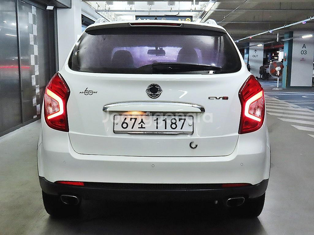 @14년식 뉴 코란도C 2.0 AWD 어드벤처 에디션--4