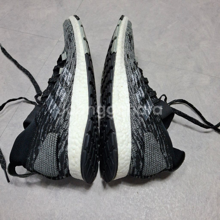 아디다스 PUREBOOST RBL LTD 러닝화 260--1