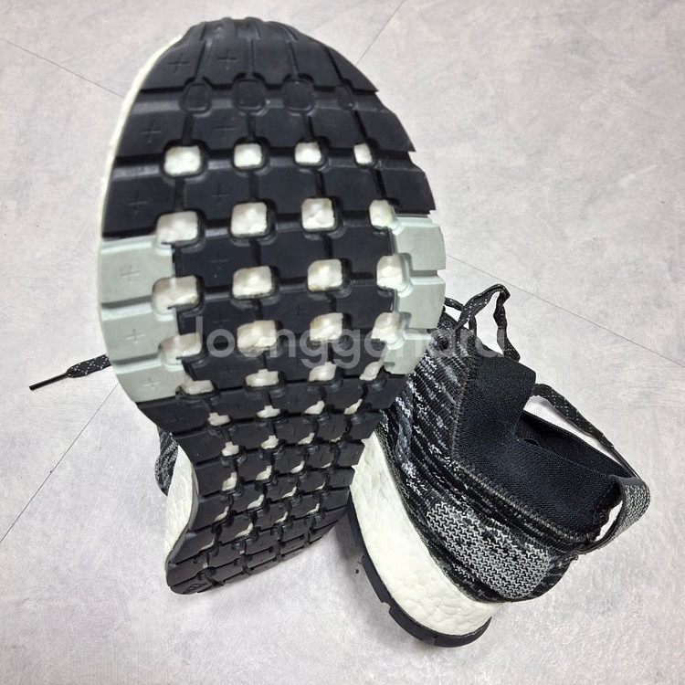아디다스 PUREBOOST RBL LTD 러닝화 260--2