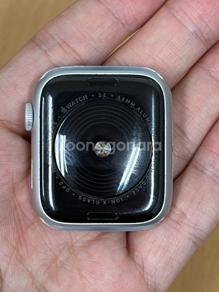애플워치 SE 1세대 실버 44mm 팝니다--3