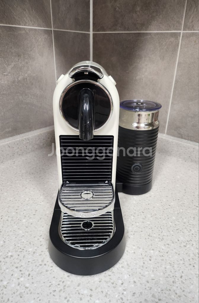 네스프레소 캡슐커피머신 시티즈앤밀크 d123--1