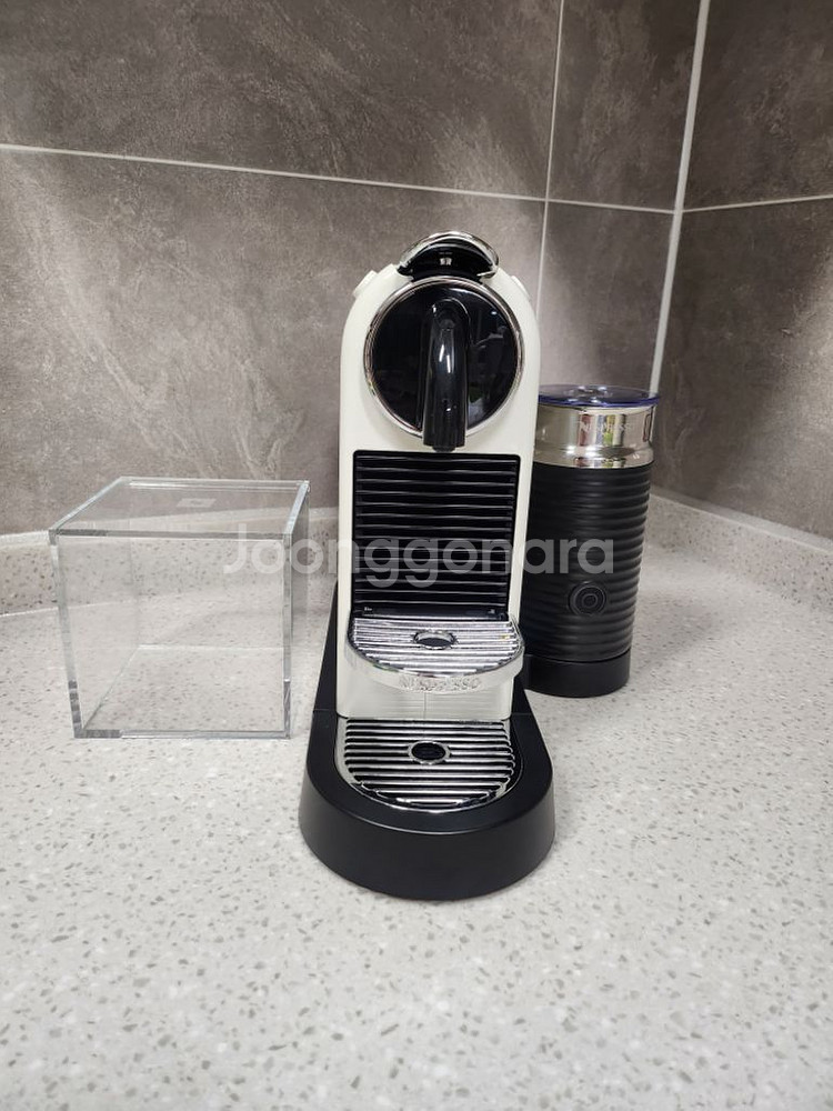 네스프레소 캡슐커피머신 시티즈앤밀크 d123--6