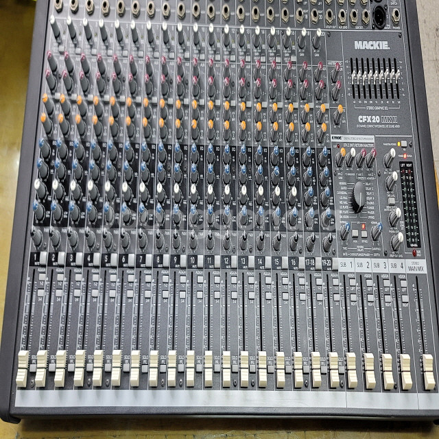 맥키 믹서 CFX20MKII MIC16/ST2/에펙터--2