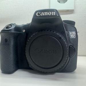 캐논 70d dslr 카메라 팝니다.