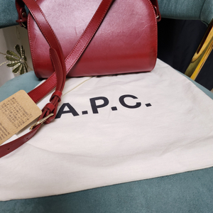 A.P.C 아페쎄 크로스백