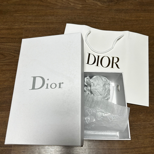 디올 DIOR 신발 박스 및 쇼핑백 판매합니다.