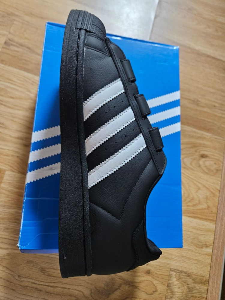 아디다스슈퍼스타IE2967검흰 찍찍이 265사이즈--2