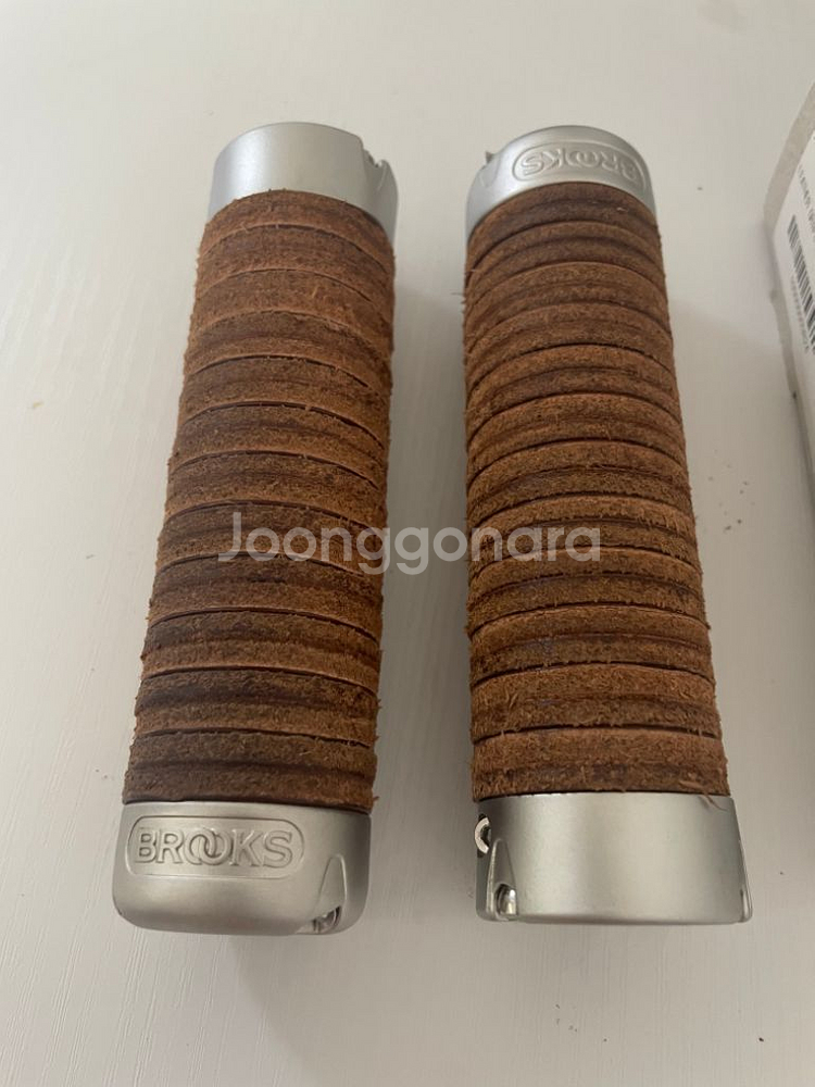 브룩스 플럼프 레더 그립 브라운--2