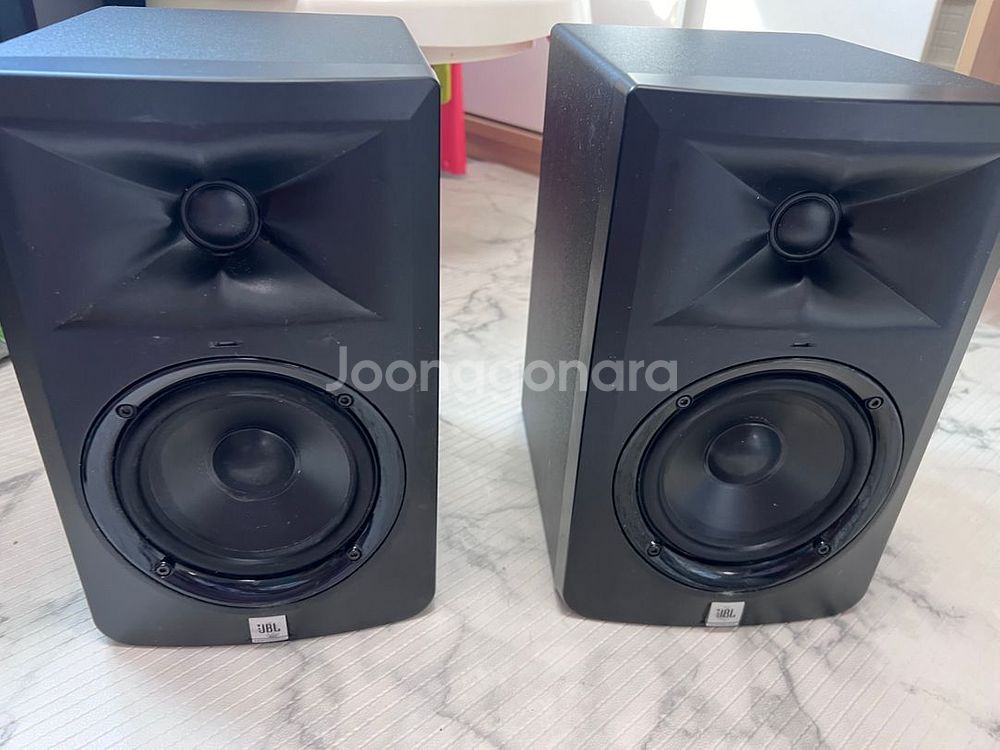 JBL LSR305 모니터 스피커--1