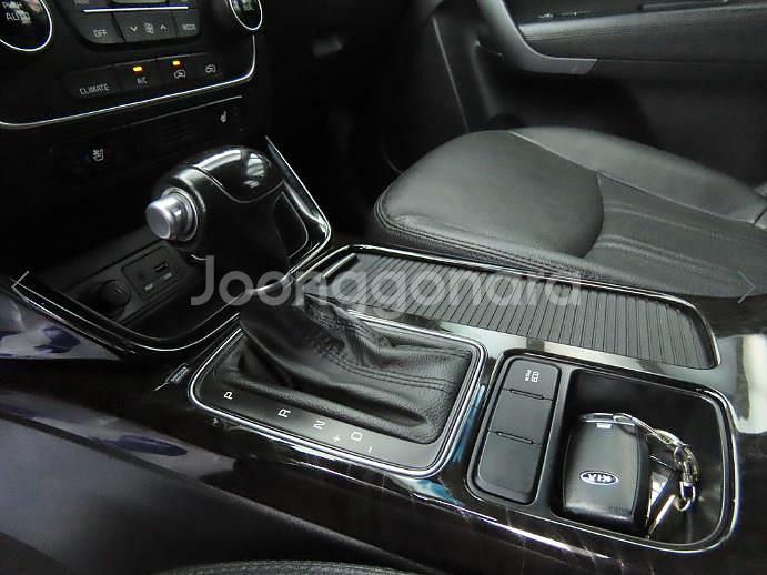 @12년식 뉴쏘렌토 R R2.0 2WD TLX 전국최--9