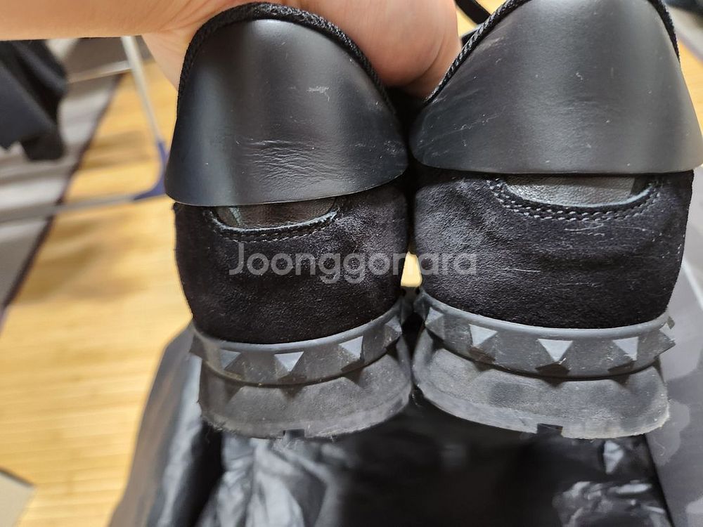 발렌티노 가라바니 카모 락 러너(270)--7