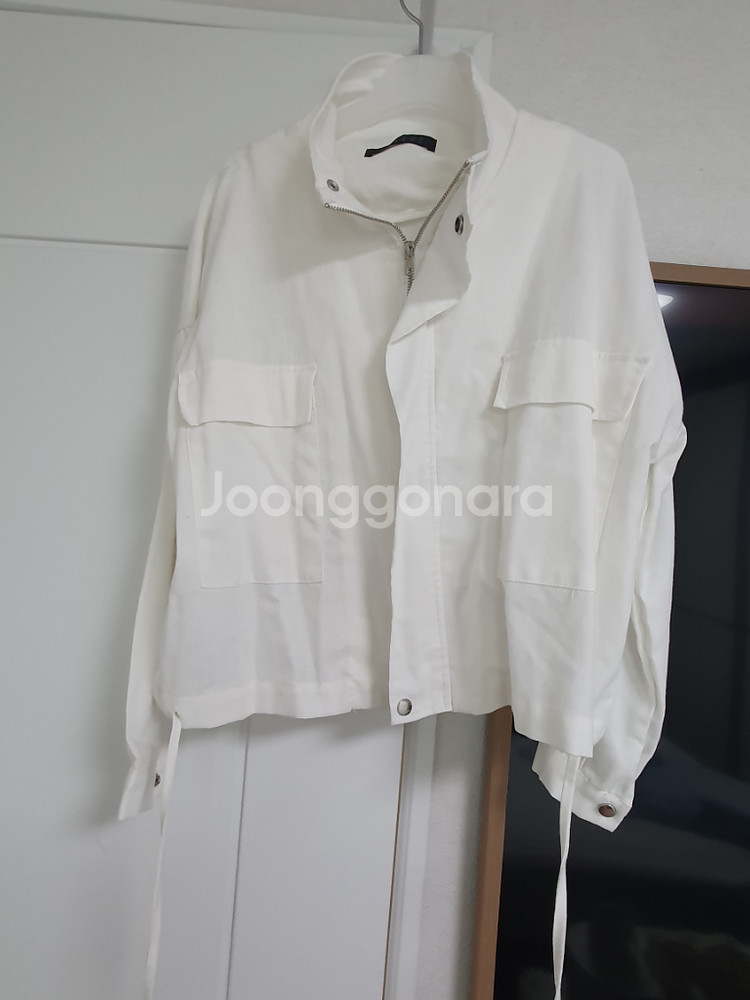 바람막이 시착만한 새제품 판매합니다.--2