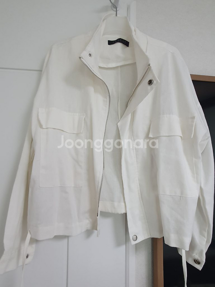 바람막이 시착만한 새제품 판매합니다.--3