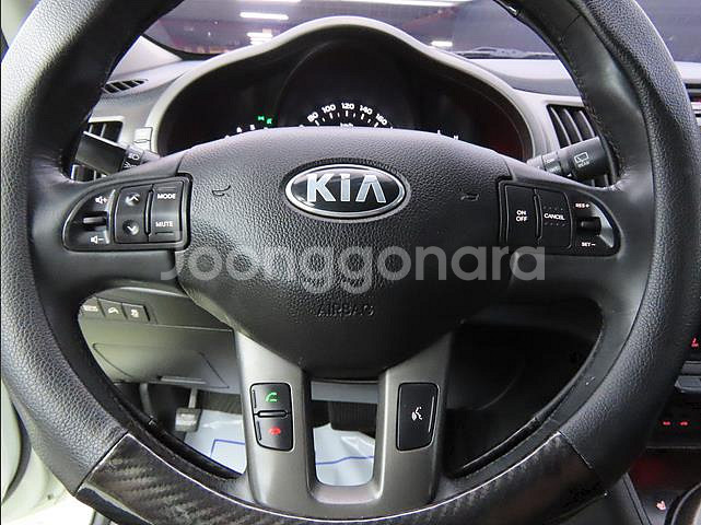 @13년식 더 뉴스포티지R 디젤 R2.0 2WD 트렌--9