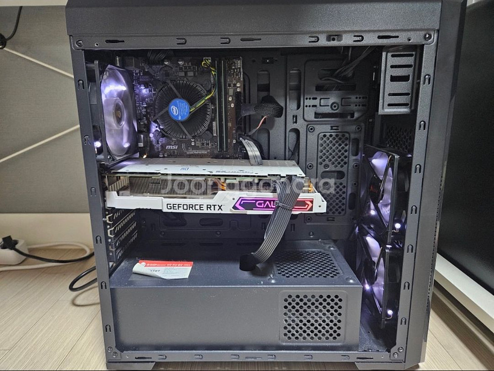 게이밍 컴퓨터 데스크탑 인텔 i5-9400f 16GB--2