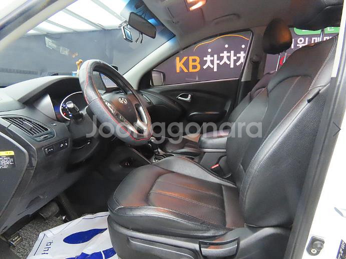 @14년식 뉴투싼 ix 디젤 R2.0 2WD 스마트--4