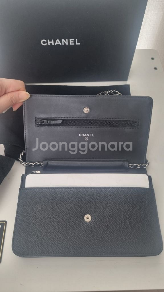 샤넬woc 타임리스 캐비어 블랙 은장--2