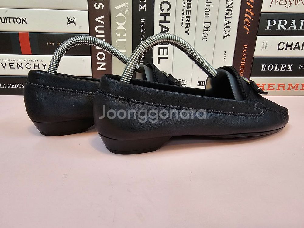 페라가모 여성 로퍼 구두 240--3