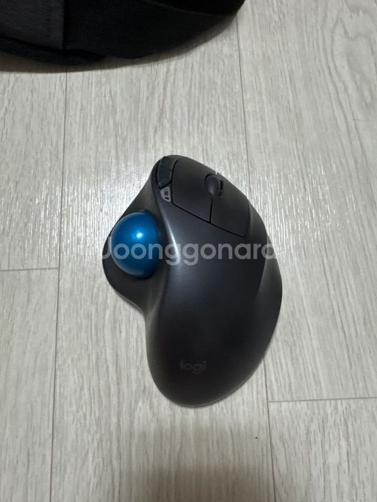 Omen 16인치 13세대 i5 4060 모델 팝니다--3