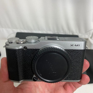 후지필름 x-m1