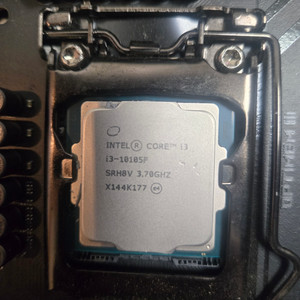 i3-10105f + z590 apex + 8gb *2