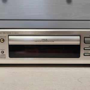 온쿄 CD PLAYER C-711M LTD 팝니다