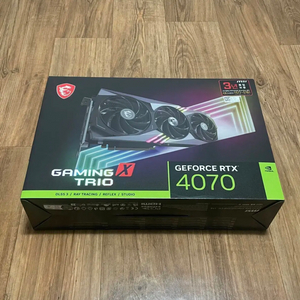 MSI RTX 4070 게이밍트리오 트라이프로져