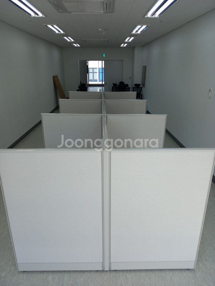 파티션,작업탁자,접이식탁자,철제캐비넷,철제옷장,원탁--1