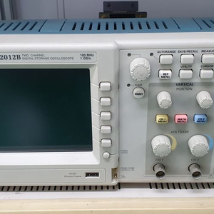 Tektronix TDS2012B 오실로스코프