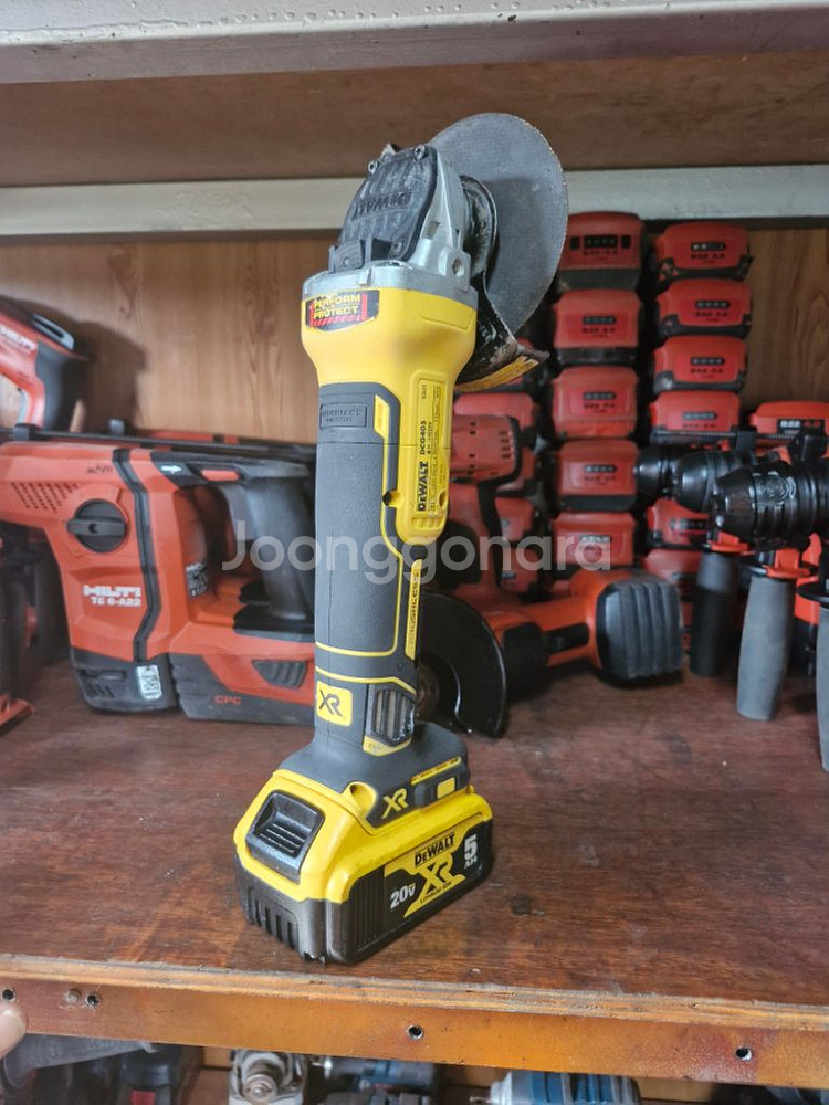 디월트충전그라인더DCG405배터리포함2024.동급최강2--6