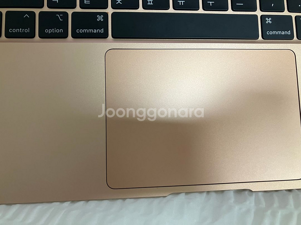 맥북에어 M1(256GB) 8GB 로즈골드 S급 팝니다--5