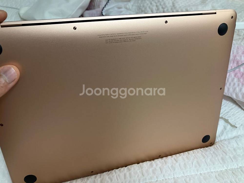 맥북에어 M1(256GB) 8GB 로즈골드 S급 팝니다--8