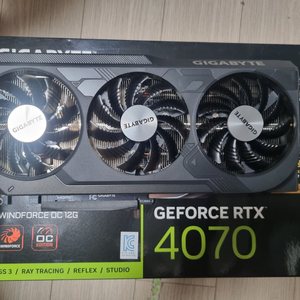 기가바이트 rtx 4070 윈드포스팝니다