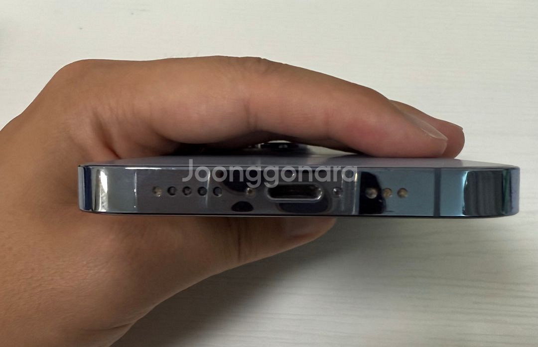 아이폰 13pro 256GB 시에라블루 팝니다--3