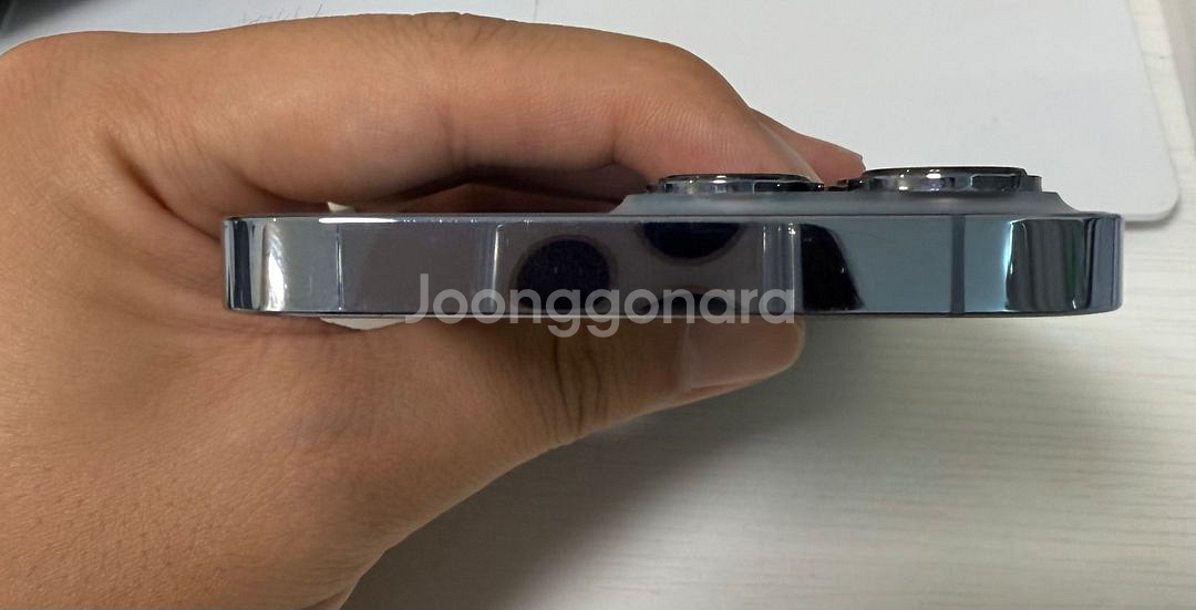 아이폰 13pro 256GB 시에라블루 팝니다--2