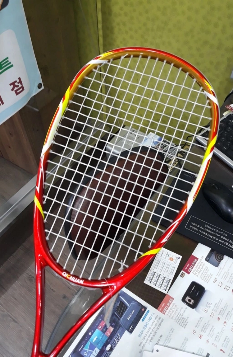 명품 인기 스쿼시라켓 QICHUAN 카본소재 신품 이미지