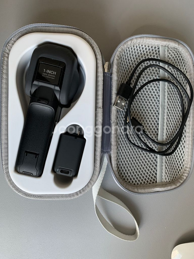 깨끗한 Insta360 ONE RS 1인치 팔아요.--3