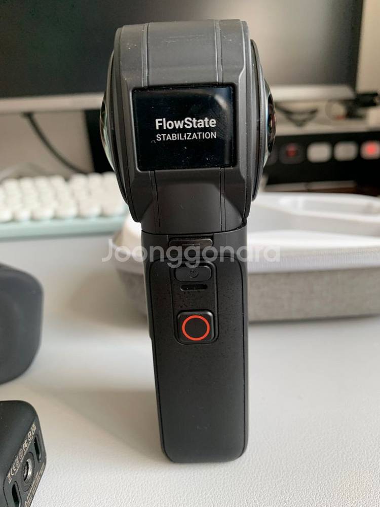 깨끗한 Insta360 ONE RS 1인치 팔아요.--5