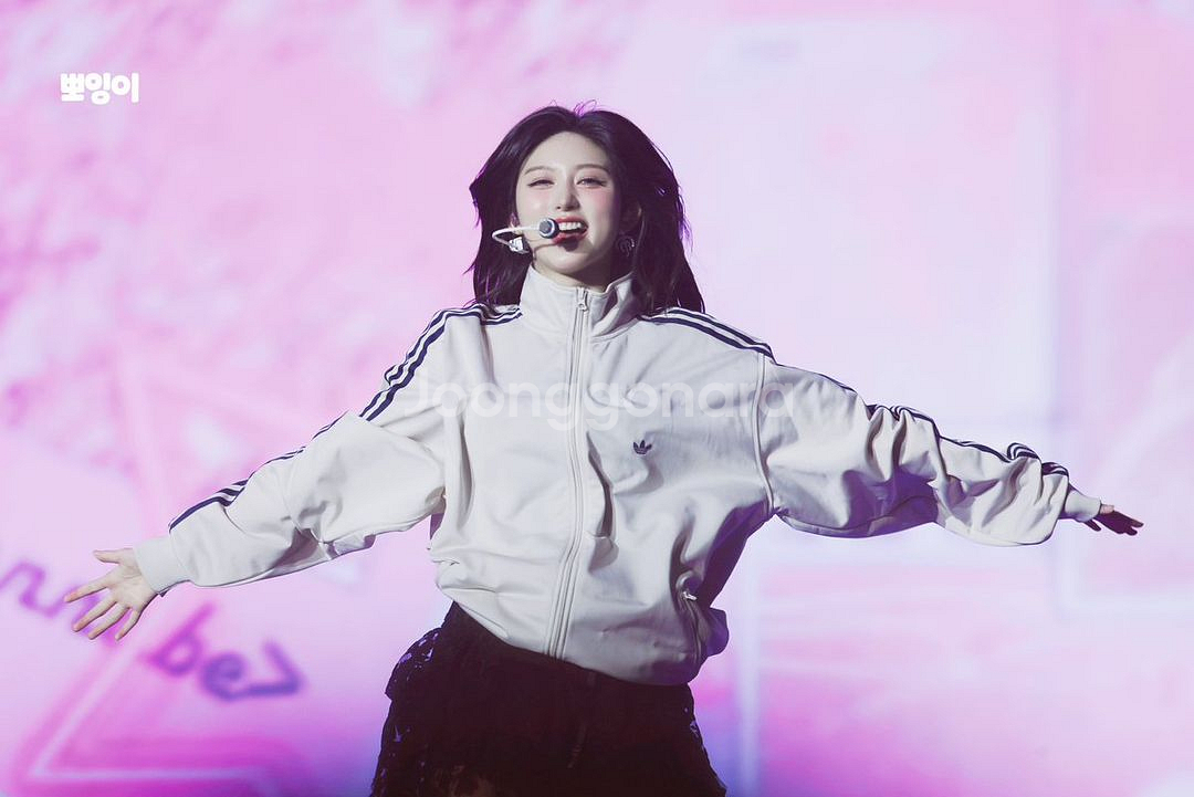 [L] 아다다스 BB 베켄바우어 트랙탑 (IZ4922)--2