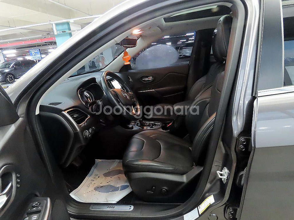 @20년식 체로키(KL) 2.4 AWD 리미티드 전국--5