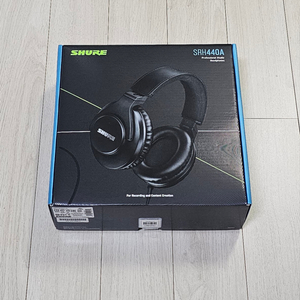 SHURE SRH440A