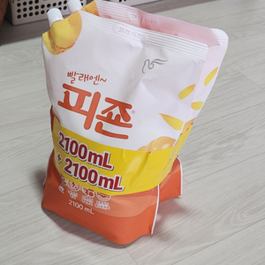 피죤 2100mL x 2개 - 옐로미모사