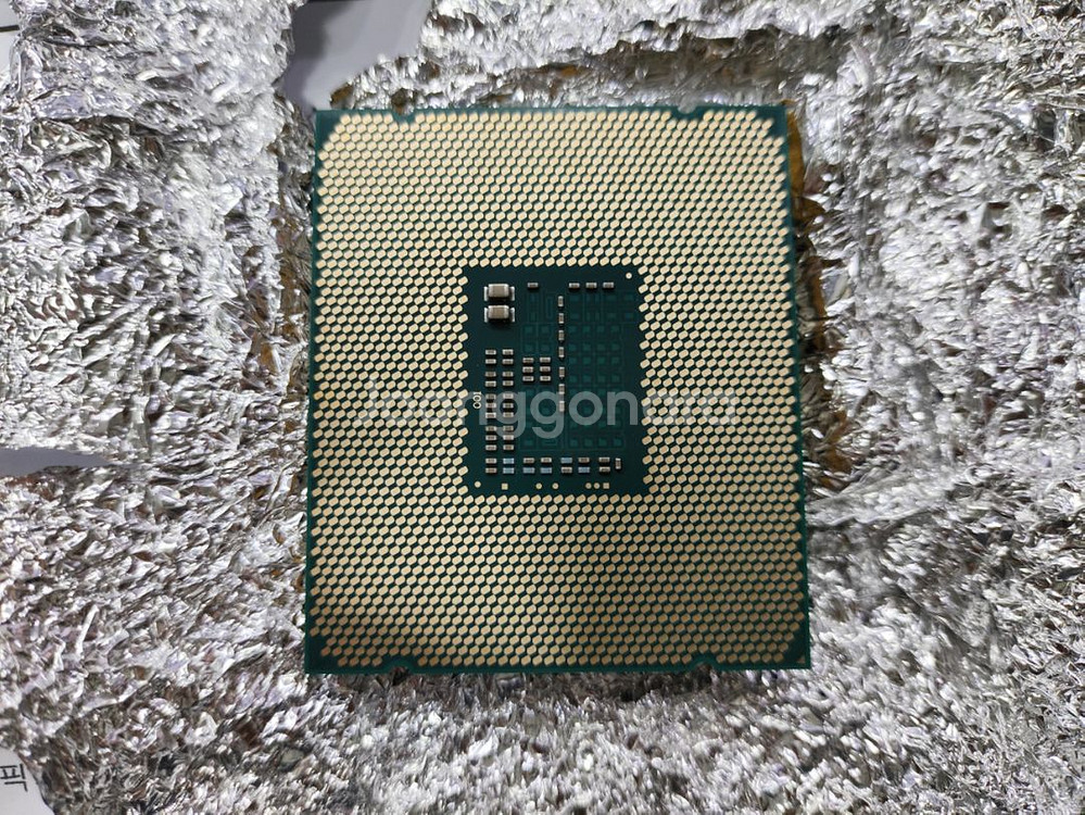 인텔 i7-5820k 6코어/12쓰레드--2