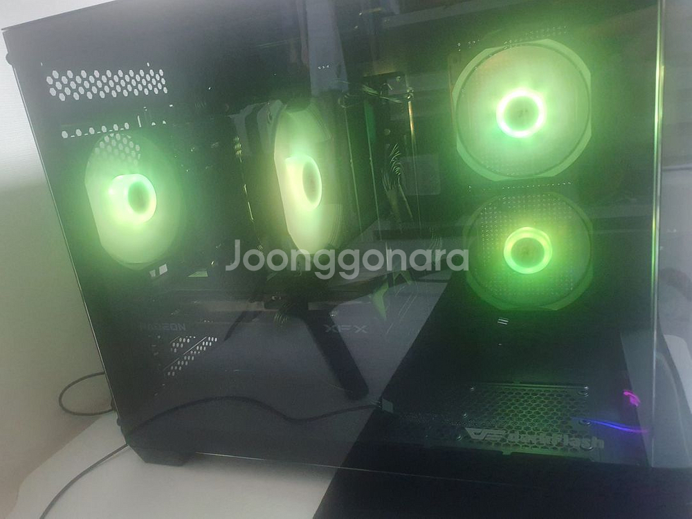 게이밍 PC 본체+모니터 책상,의자 일괄판매 합니다--2