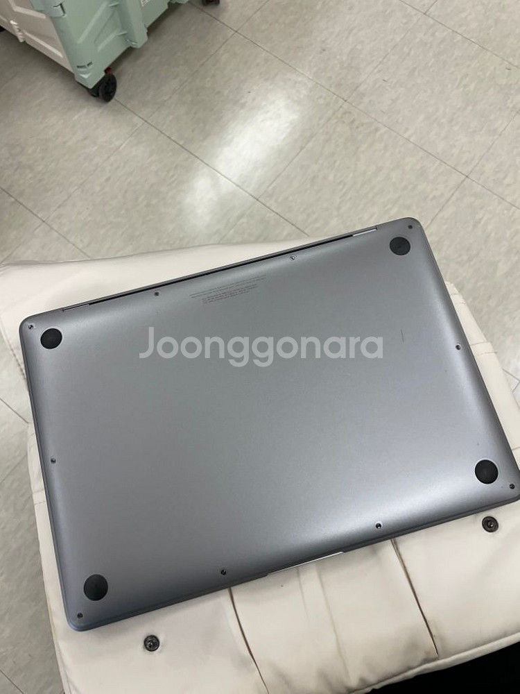 맥북에어 m1 256G--1