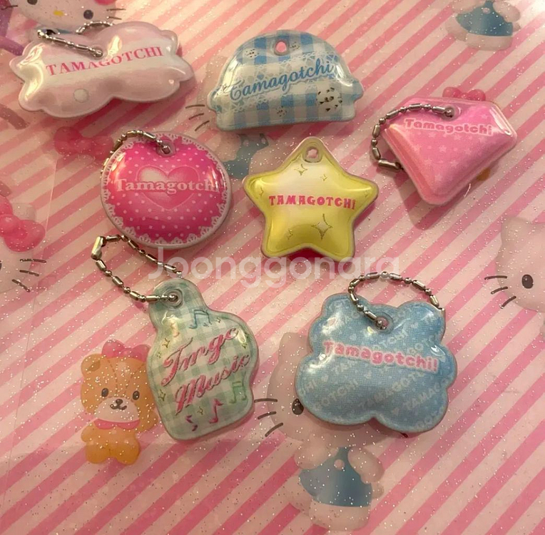 반다이 피스DX 다마고치 한정 고전 에폭시 키링--1