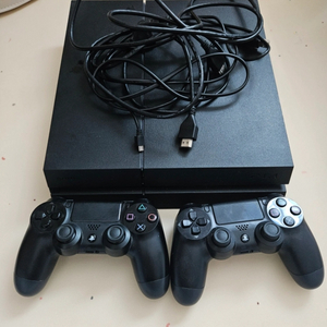 PS4 플스 제트 블랙 및 듀얼쇼크 2개 판매_부산