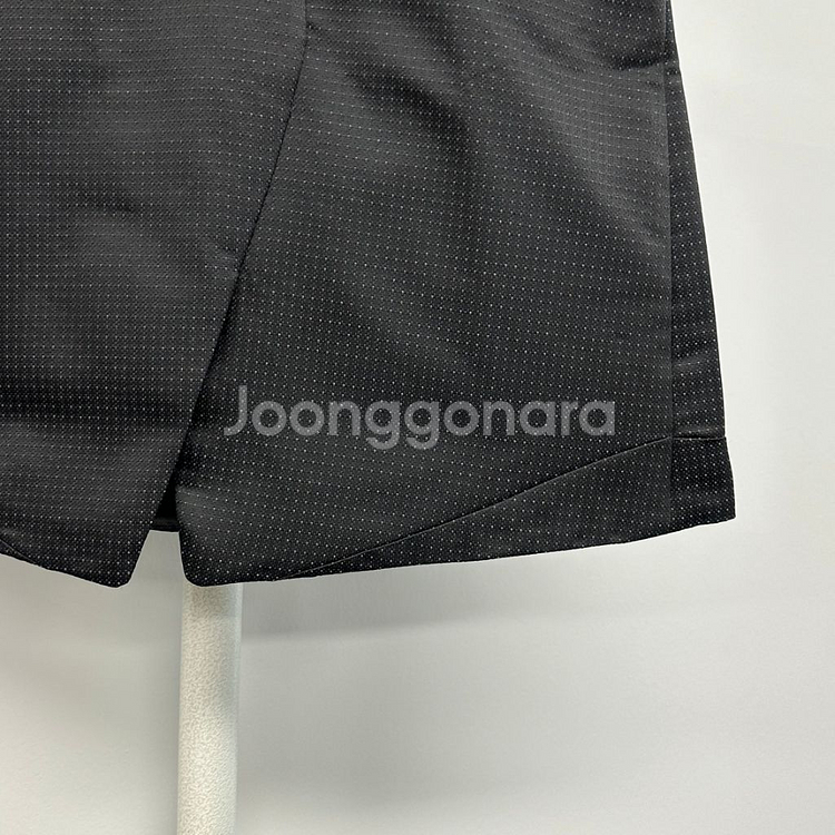 엠포리오 아르마니 절개 디자인 도트 스커트--2